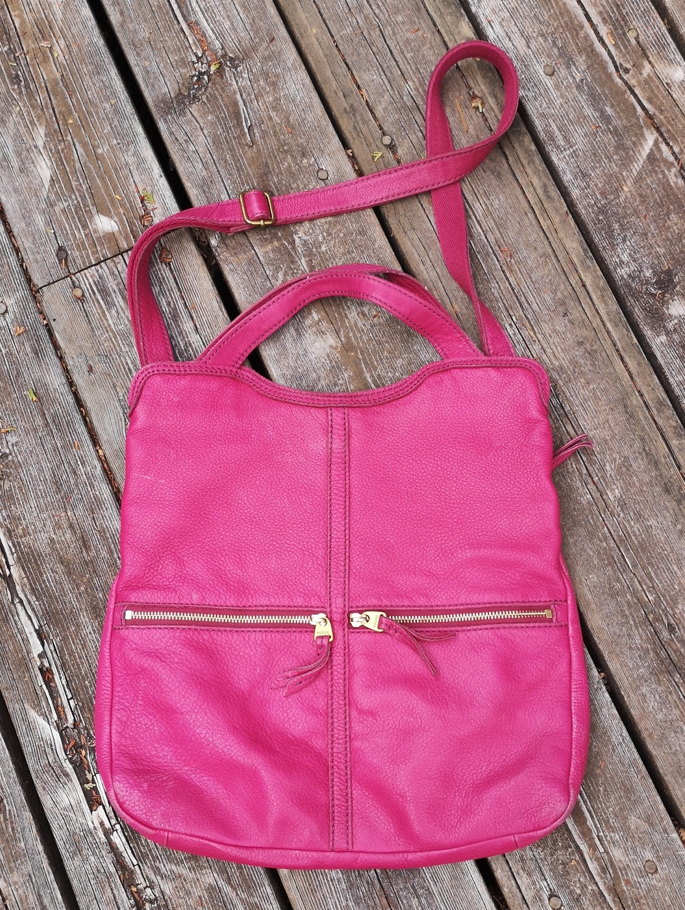 Vintage dark pink leather Fossil crossbody